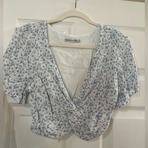 Abercrombie Women’s Crop Top V Neck